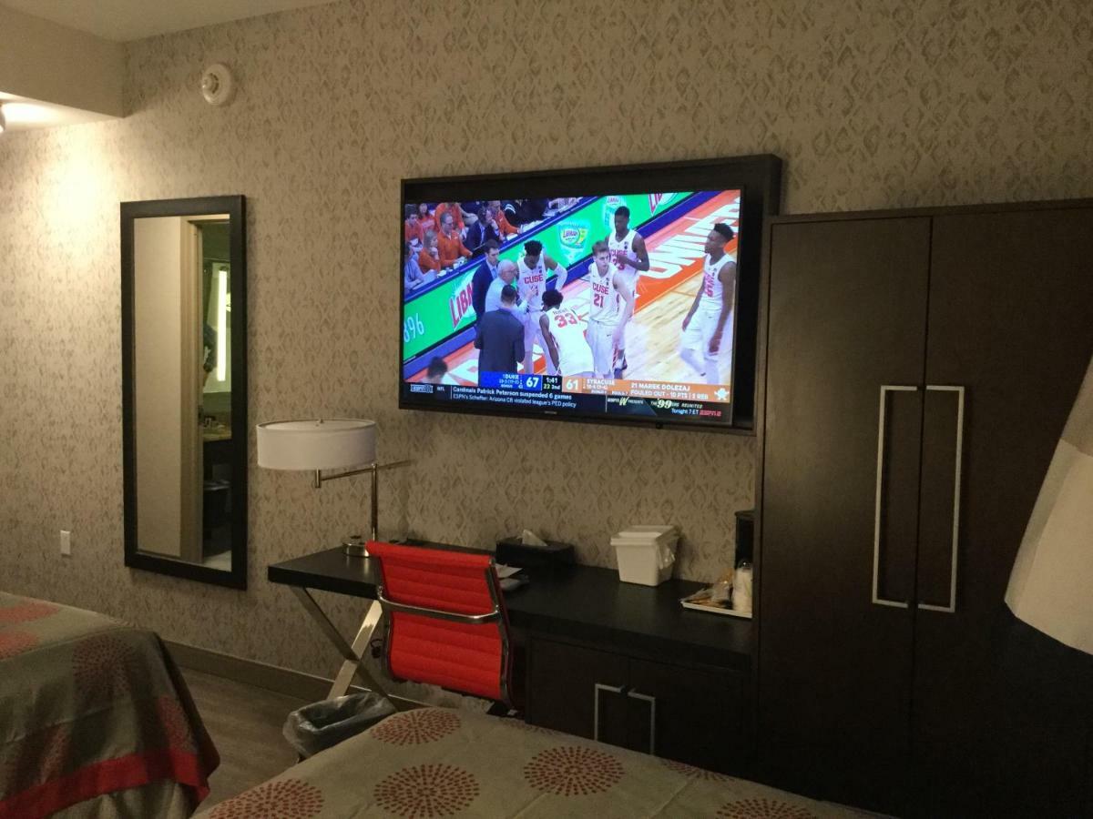 Ramada By Wyndham Bronx Terminal Hotel New York Luaran gambar